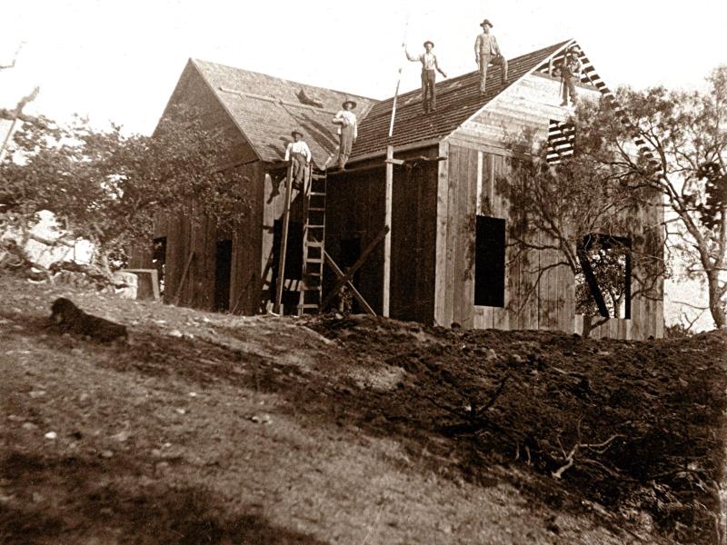 Albano building the new house, 1902